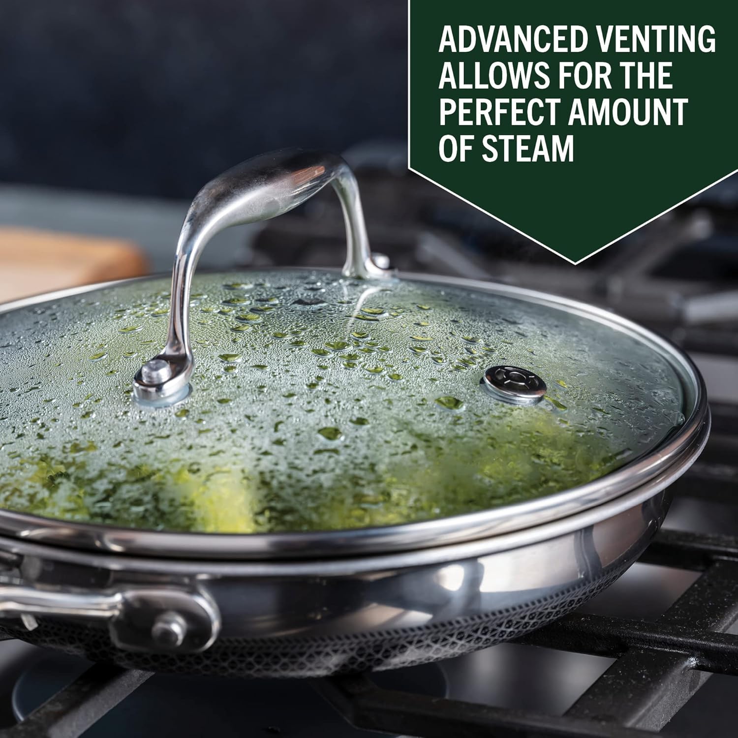 HexClad Hybrid Nonstick 25 cm Frying Pan with Tempered Glass Lid, Stay-Cool Handle, Dishwasher-Friendly, Oven-Safe Up to 480°C, Induction Ready, Compatible with All Cooktops